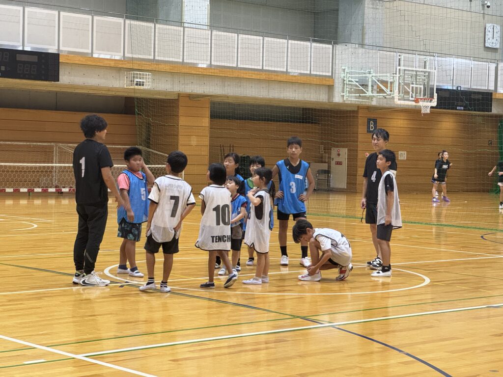 イバ鬼合戦の試合風景